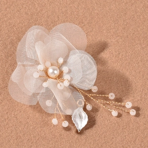Lot de 3 barrettes fleurs en maille blanche avec cristaux et perles à la main