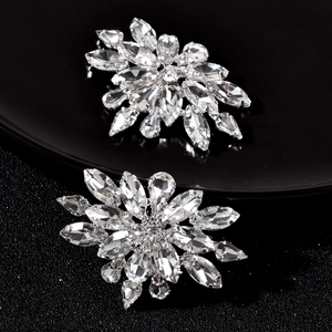 Sparkly Rhinestone Bridal Shoe Clips Alloy Flower Snowflake Shape Glass Crystal Wedding Shoe Decorations For Women Party Accessories