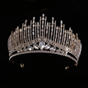 Couronne de Mariée de Luxe en Alliage de Strass Diadème de Mariage Argent Avec Accessoires de Cheveux en Cristal Taille Poire Bijoux pour Femmes Fête d'Anniversaire