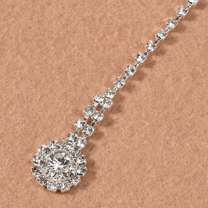 Silver rhinestone bridal forehead tikka jewelry with sparkling sunflower pendant design