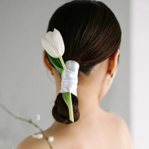 Bandeau en Ruban de Satin Blanc Élégant Français pour Femmes Minimaliste Long Ruban Support de Queue de Cheval Mariage Accessoires de Cheveux