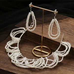 Set gioielli da sposa con collana di perle multistrato e orecchini a goccia eleganti