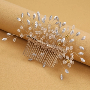 Peigne à cheveux de mariée avec fil doré, fleurs en cristal et pierres marquises