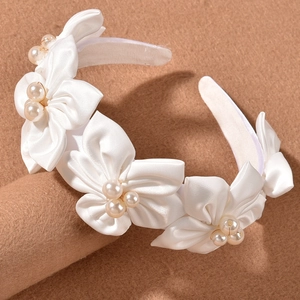 Elegant White Satin Flower Bridal Headband With Artificial Pearls Romantic Forest Style Women Wedding Party Hair Hoop Accessories