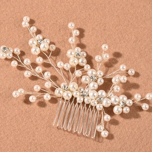 Peigne à cheveux de mariée élégant avec perles et strass sur fil d'argent pour mariages