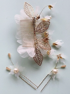 Set da sposa 3 pezzi con pettine per capelli fiori bianchi e perle su foglie d'oro
