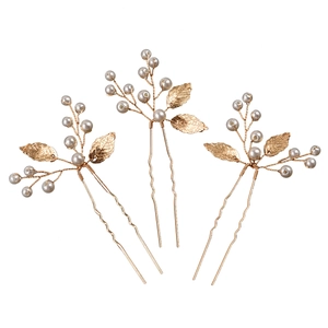 Set of 3 golden leaf hair pins with white pearls for elegant bridal hair styling