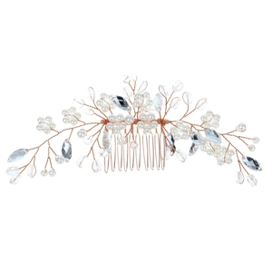 Détail d'un peigne à cheveux artisanal en or rose avec des perles et des cristaux