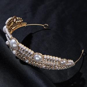 Luxueux diadème de mariée doré avec perles à double couche et strass brillants décorés