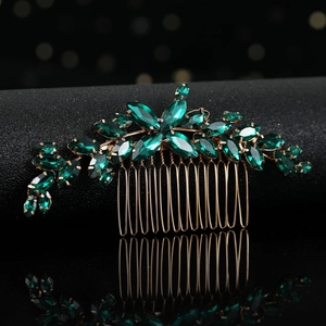 Elegante pettine per capelli da sposa dorato con cristalli marquise verde scuro e foglie