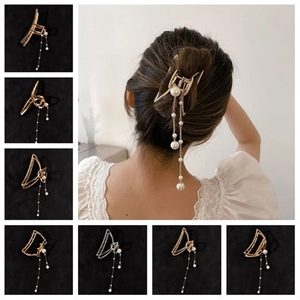 Elegant Alloy Metal Hair Claw Clip With Faux Artificial Pearl Tassel Geometric Hollow Dangle Hair Clips For Women Wedding Party Accessories