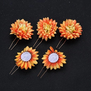 Five-piece orange gradient daisy hair pin set for bridal and outdoor wedding hair styling