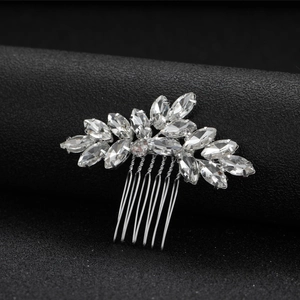 Elegante pettine per capelli dorato con cristalli marquise e foglie per sposa