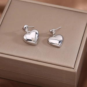 Elegant 925 silver double heart stud earrings with high-polished mirror finish