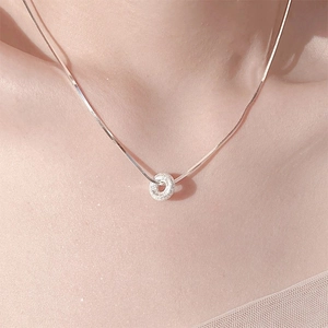 Minimalist Copper Silver Plated Frosted Donut Pendant Necklace For Women Shiny Rhinestone Round Circle Choker Snake Chain Jewelry Gift