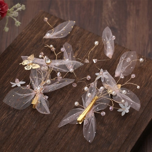 Exquisite handgefertigte goldene Blumen-Haarspangen mit rosa Netzschmetterlingen und Perlen