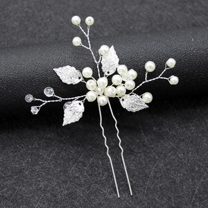Épingle à cheveux de mariée faite main avec feuilles d'argent et perles blanches