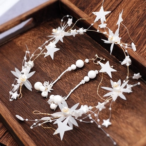 Parure de mariage élégante avec bandeau et boucles d'oreilles étoiles et dentelle