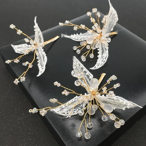 Elegant 3-piece white lace and gold beaded bridal hair clips set for wedding hairstyles