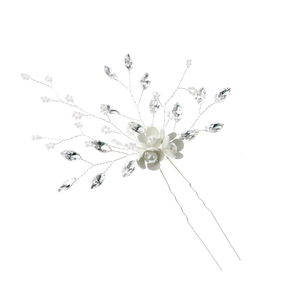 Épingle à cheveux fleurs blanches avec perles et strass pour coiffure mariée
