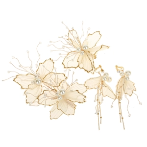 Elegant bridal set with white tulle flowers, pearls and long gold tassel earrings
