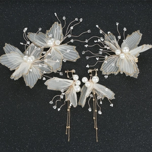 Elegant white pleated gauze flower hair clips and pearl tassel earrings bridal set