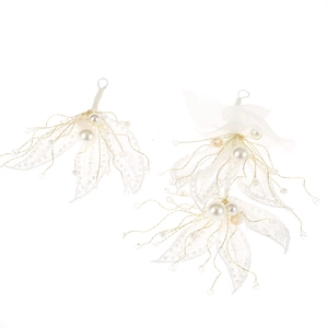 Elegant set of two white bridal hair accessories with sequined leaves and pearls