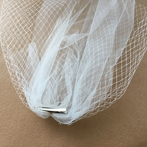 Elegante velo da sposa in tulle bianco multistrato con pettine per matrimoni e occasioni