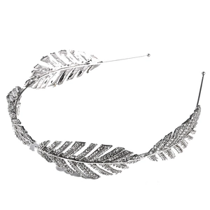 Elegant silver leaf crystal bridal tiara featuring shimmering rhinestones for wedding styling