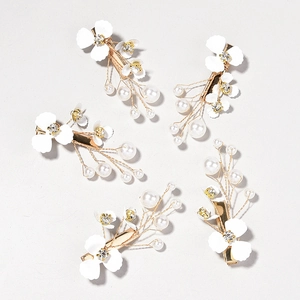 Korean Bridal Wedding Flower Hair Clip White Painted Floral Artificial Pearl Gold Alloy Rhinestone Hair Accessory For Brides