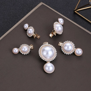 Five-piece bridal hair clip set with white faux pearls and rhinestones in champagne gold