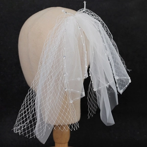 Elegant White Short Bridal Veil With Bowknot Tulle Mesh Sequins Beads Wedding Hair Accessory For Bride Photography Party