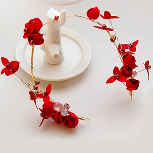 Bandeau fait main fleurs rouges en tissu et cristaux pour robes de mariée ou de soirée fille