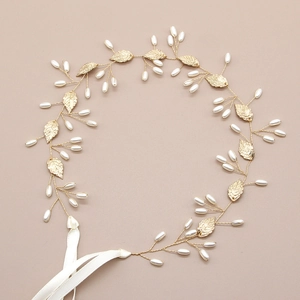 Vigne de cheveux dorée pour filles avec perles et ruban blanc pour robe de fête