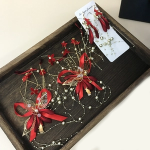 Handgefertigtes rotes Brauthaarschmuck-Set mit goldenen Blättern und Kunstperlen