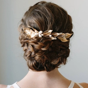 Vintage Gold Alloy Leaf Artificial Pearl Bridal Hair Comb Handmade Wedding Headpiece Elegant Women Hair Accessories For Banquet Party