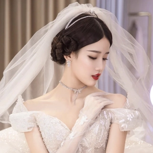 Elegantes Brautschmuck-Set mit Strass-Quasten und Schleifen-Halskette für die Hochzeit