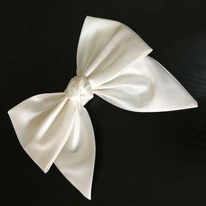 Barrette à cheveux avec grand nœud en satin blanc élégant pour mariées et mariages