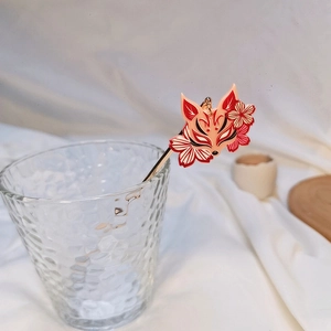 Japanese style floral hair stick with red fox mask and gold alloy pin for women