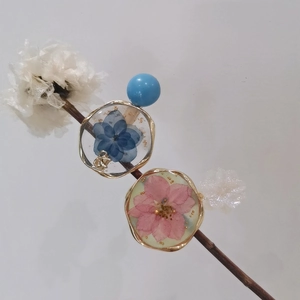 Pinces à Cheveux en Résine de Fleurs Séchées Faites à la Main Style Coréen Cadre en Alliage d'Or Pinces à Frange Pour Femmes