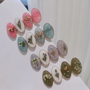 Barrette à Cheveux en Résine avec Fleurs Séchées Style Mori Fait à la Main Décor Künstliche Perle Cœur Métal pour Femme Bijoux de Tête