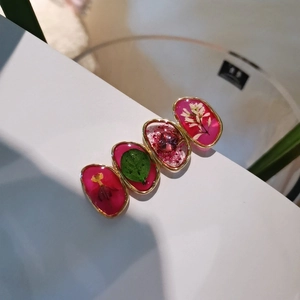 Pince à Cheveux en Résine Fleurs Séchées Fait à la Main Cadre en Métal Doré Fuchsia Rose Spécimen Botanique Accessoires Cheveux Femmes