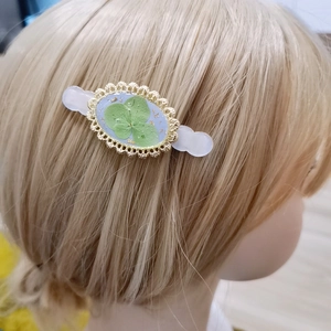 Handmade clover hair clip with real flower specimen and gold lace frame for women