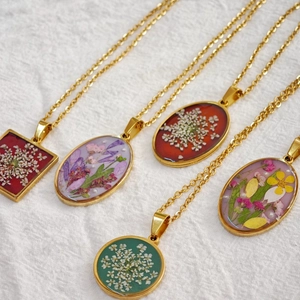 Handmade Real Dried Flower Resin Pendant Necklace Stainless Steel Gold Plated Literary Vintage Necklaces For Women Jewelry