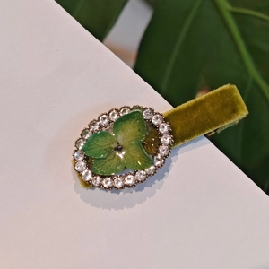 Retro green velvet hairpin with real preserved flower and sparkling rhinestones