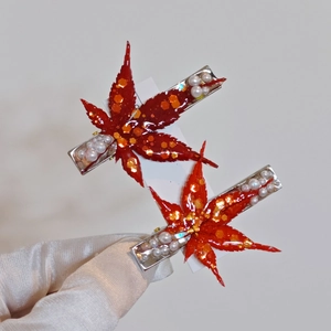 Pince à Cheveux en Résine Feuille d'Érable Rouge d'Automne Faite à Main Avec Künstliche Perles d'Imitation Paillettes pour Femmes