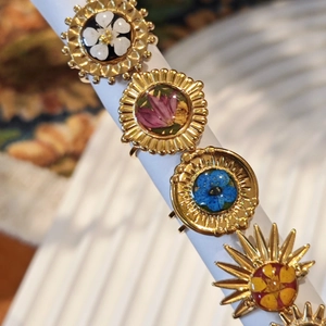 Handmade sun goddess rings with real dried flowers in vintage gold stainless steel
