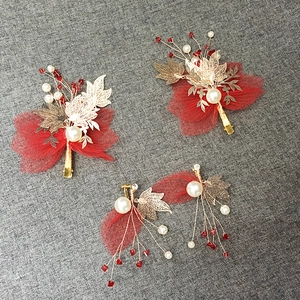 Bridal hair clip and earring set with red tulle flowers, gold leaves and pearls
