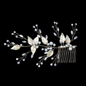 Golden bridal hair comb with elegant handmade pearls and leaf rhinestones decor