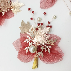 Elegant red mesh flower bridal hair clips with gold leaves and white pearls for wedding